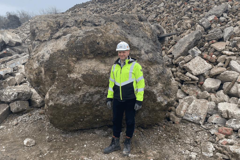 Tipner Giant Concrete